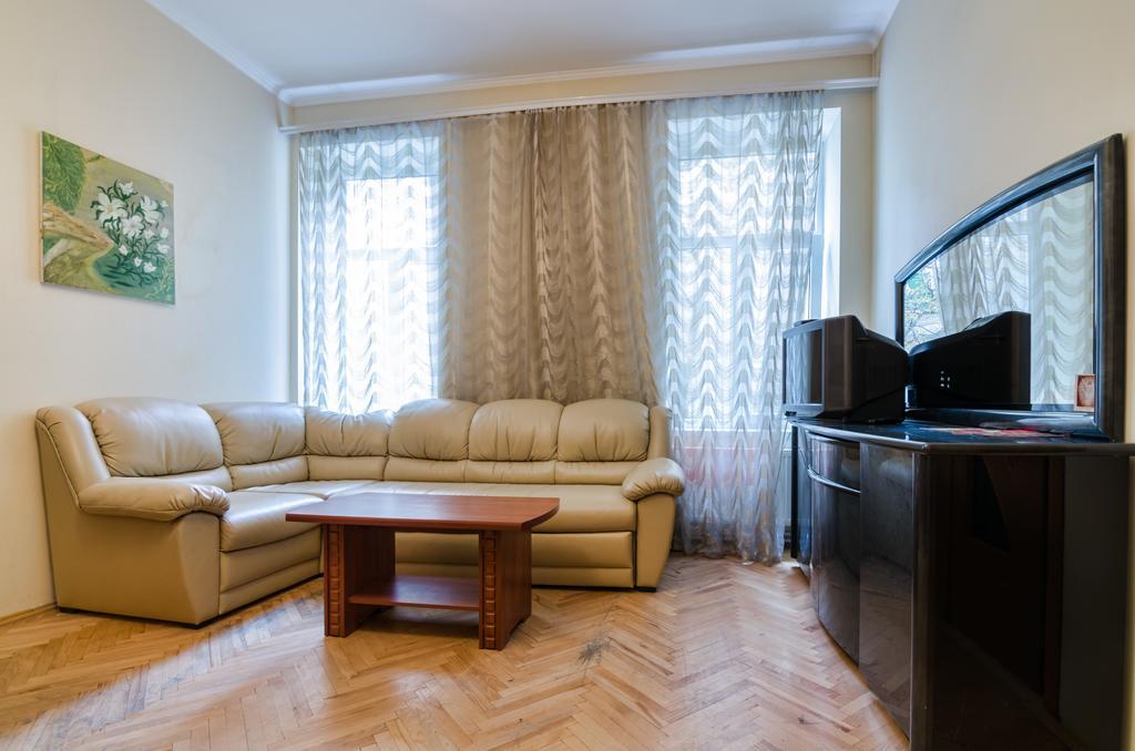Leogrand Apartments Teodora 3 Λβιβ Εξωτερικό φωτογραφία