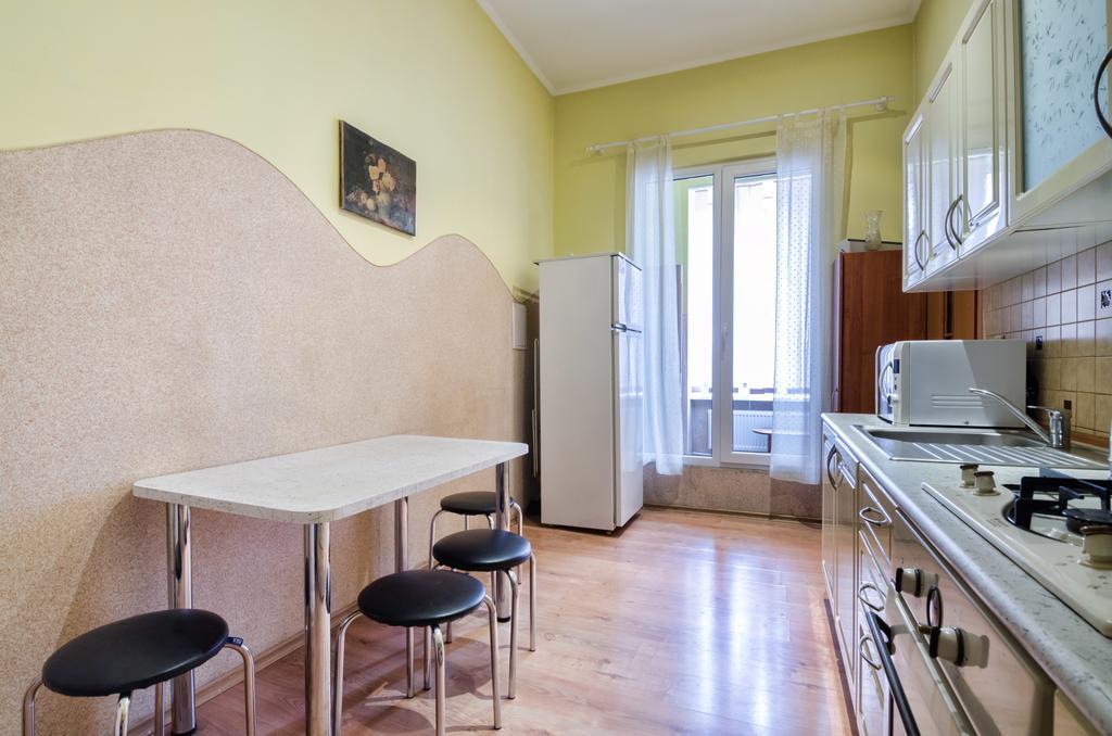 Leogrand Apartments Teodora 3 Λβιβ Εξωτερικό φωτογραφία